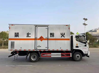 礼泉爆破器材运输车